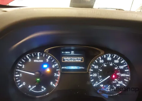 2018 Nissan Pathfinder Platinum z USA, uszkodzony, nr VIN 5N1DR2MM2JC649620